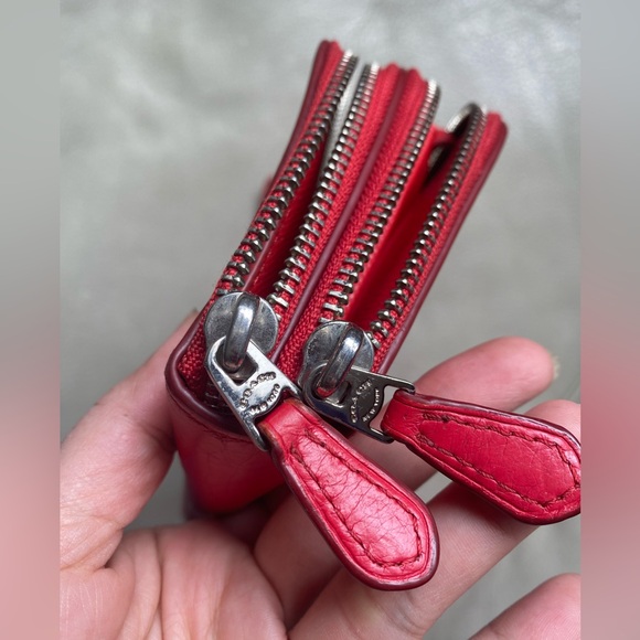 Coach wristlet Pebbled Leather double zip accordion wallet. Red - Picture 8 of 8